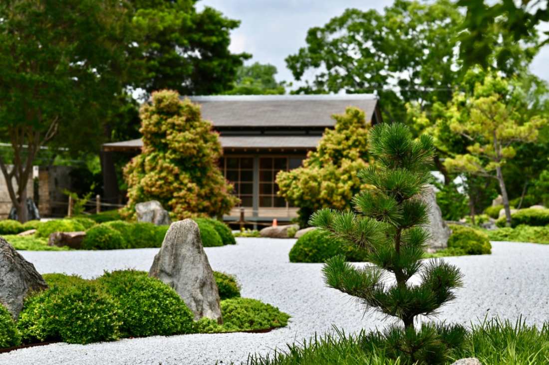 Cómo hacer un jardín zen para relajarte y meditar en casa